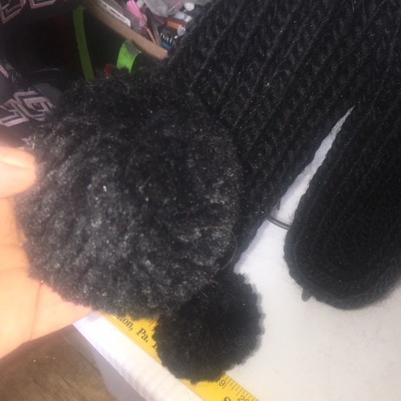 Cable Knit Scarf and Hat with Pom-Poms - Picture 4 of 6